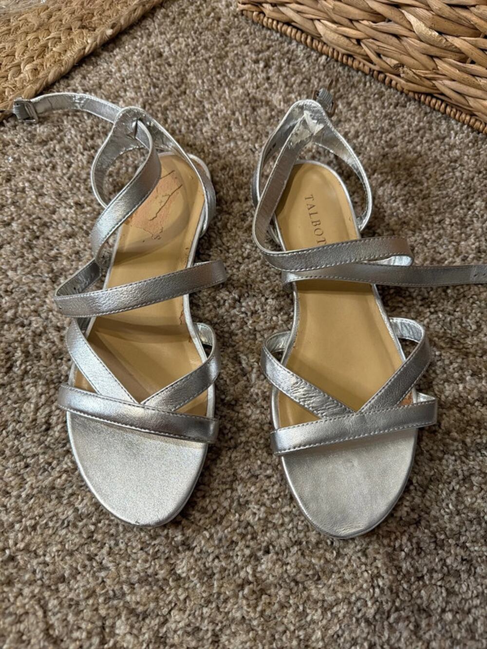 Talbots silver ankle wrap, sandals 9 leather 500